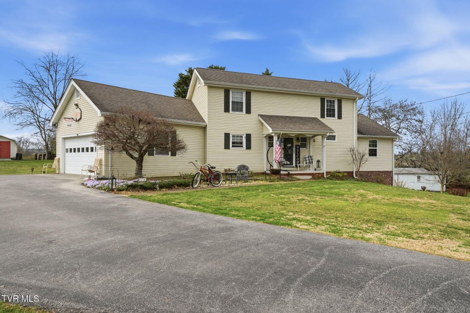 Photo #2: 134 Ovalwood Drive