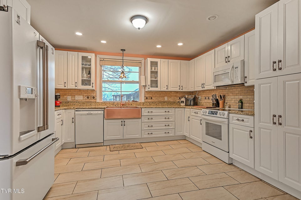 Photo #18: 1421 Bishoptown Road