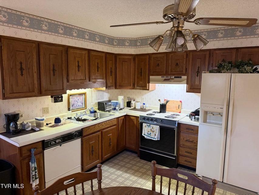 Photo #12: 425 Buttermilk Road