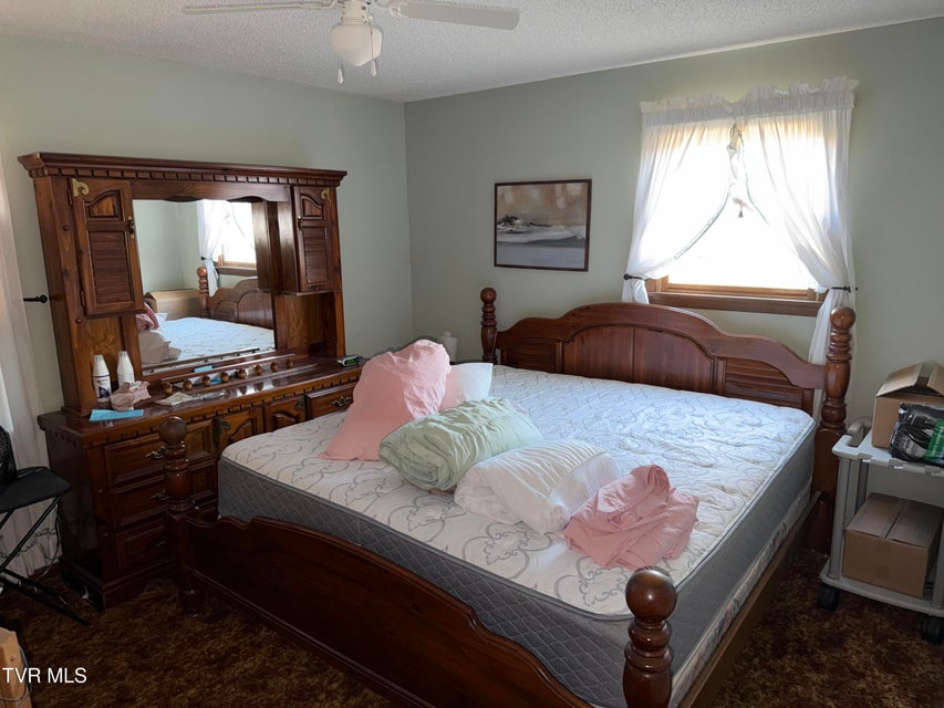 Photo #21: 425 Buttermilk Road