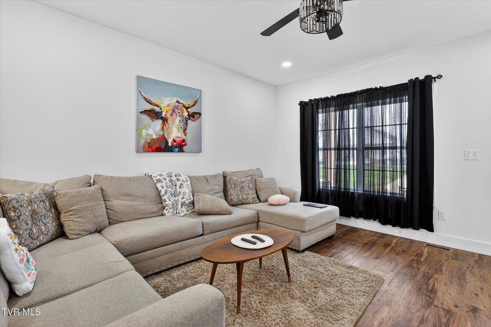 Photo #7: 1610 Millard Street