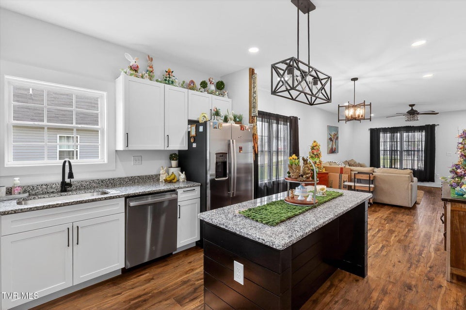 Photo #13: 1610 Millard Street