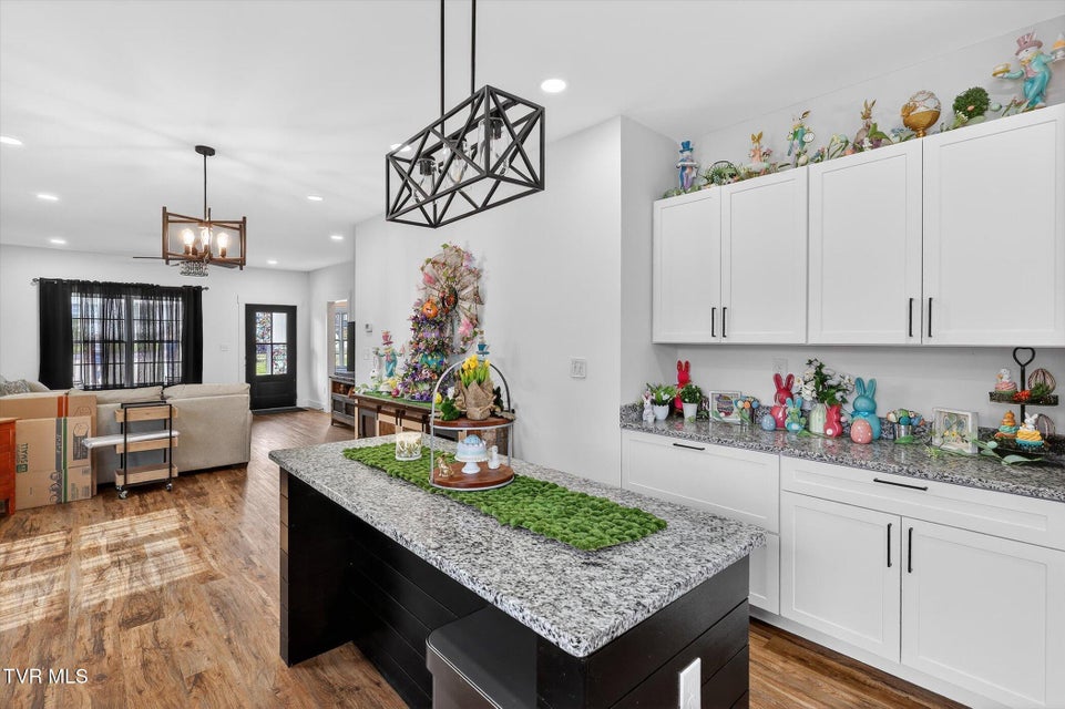 Photo #14: 1610 Millard Street