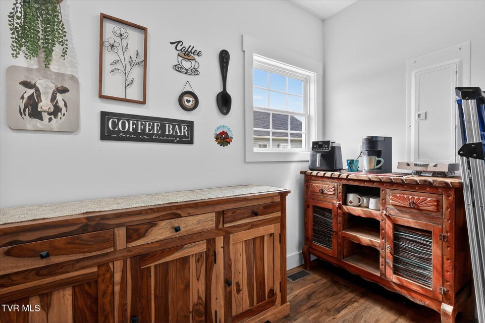 Photo #16: 1610 Millard Street