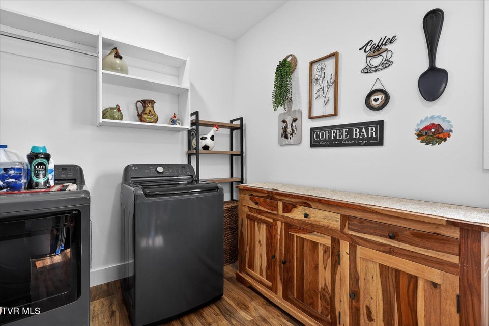 Photo #17: 1610 Millard Street