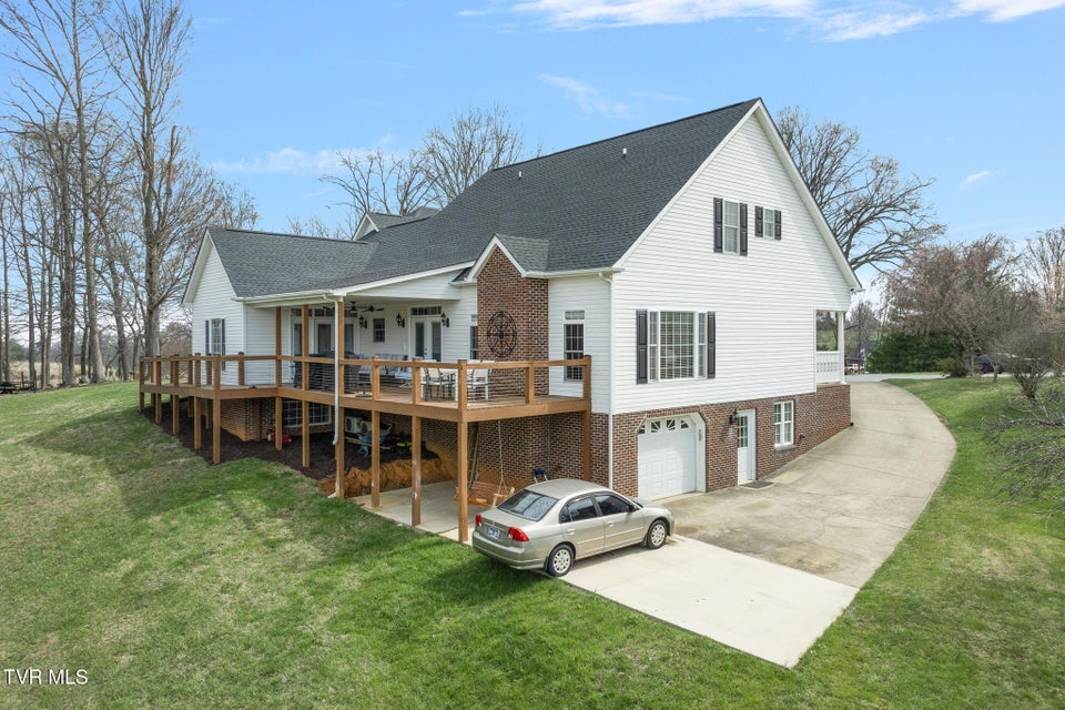 Photo #53: 31 Hickory Point