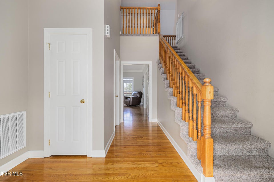 Photo #6: 31 Hickory Point