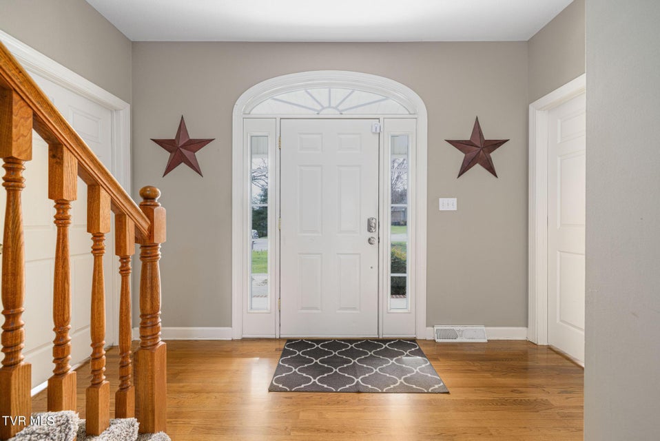 Photo #7: 31 Hickory Point