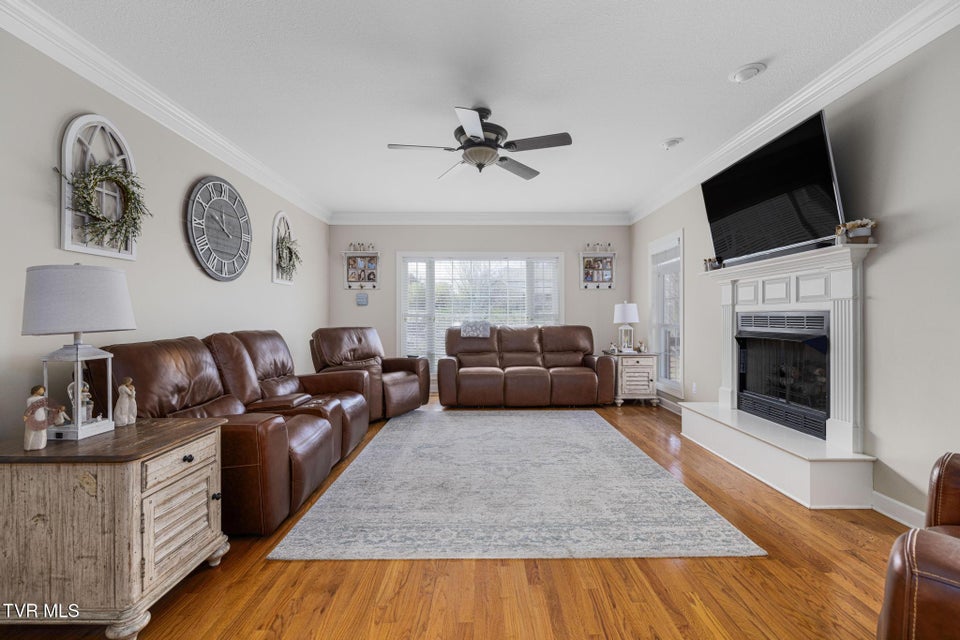 Photo #19: 31 Hickory Point