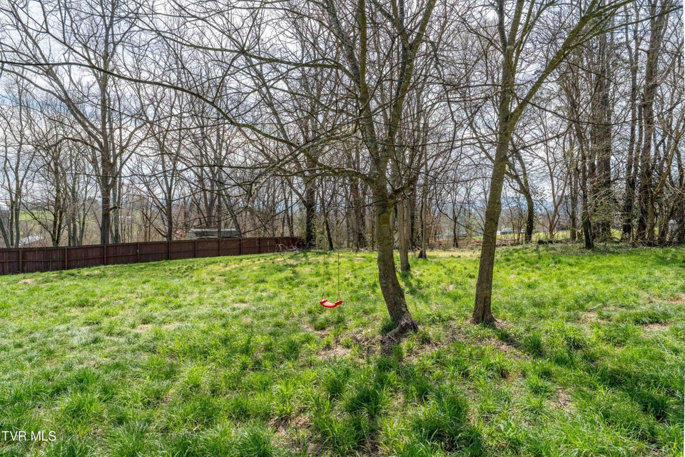 Photo #18: 226 Dorothy Circle