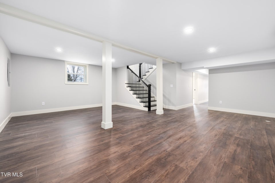 Photo #51: 226 Dorothy Circle