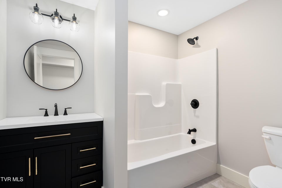 Photo #55: 226 Dorothy Circle