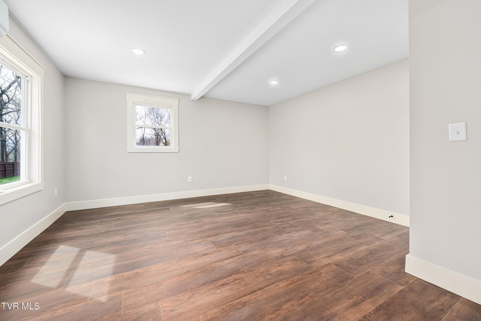 Photo #57: 226 Dorothy Circle