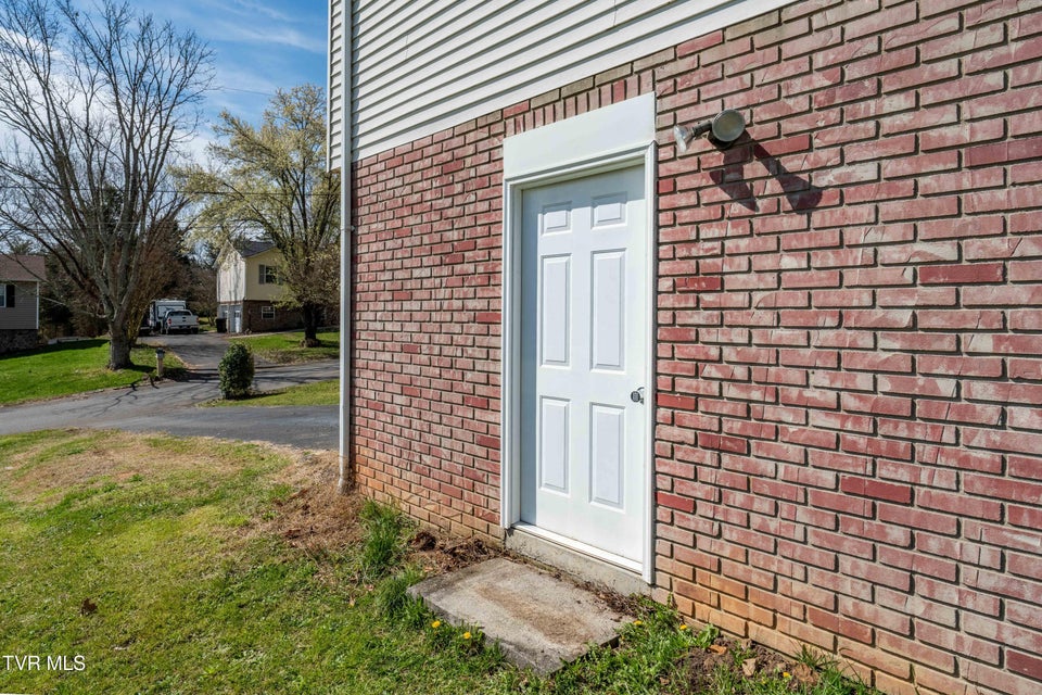 Photo #9: 283 Ridgeview Drive