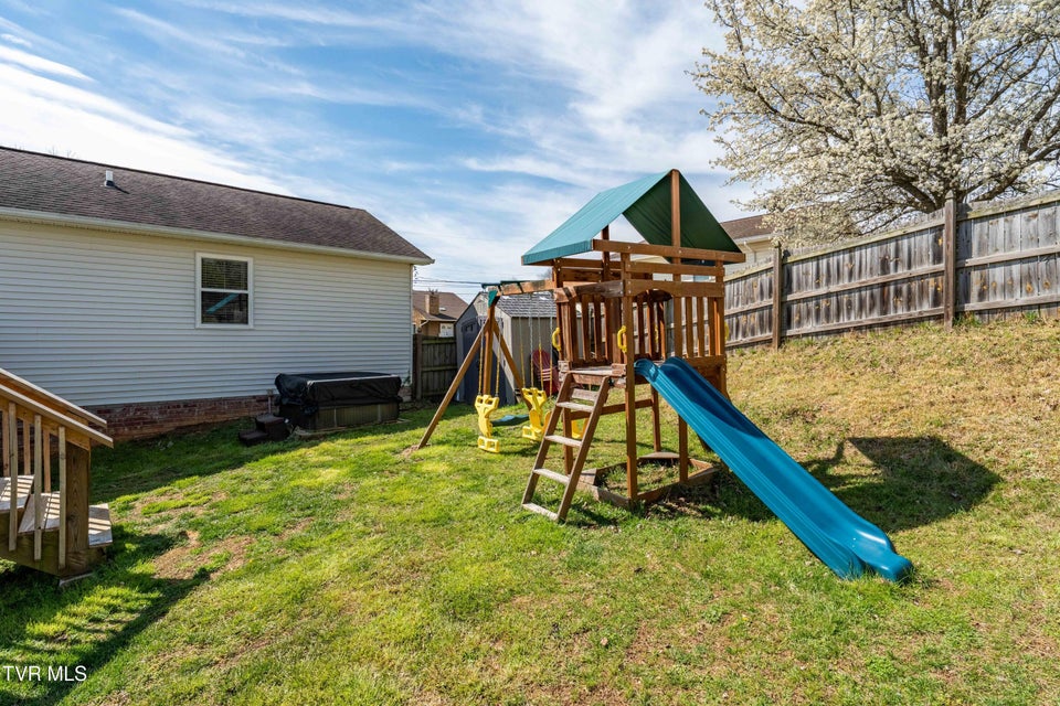 Photo #16: 283 Ridgeview Drive