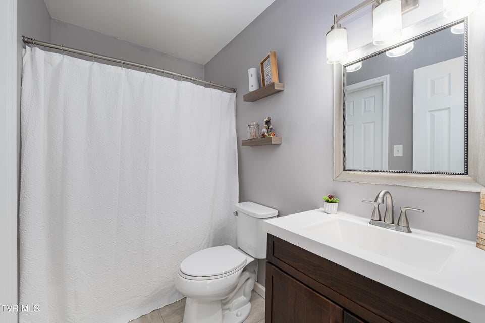 Photo #33: 283 Ridgeview Drive