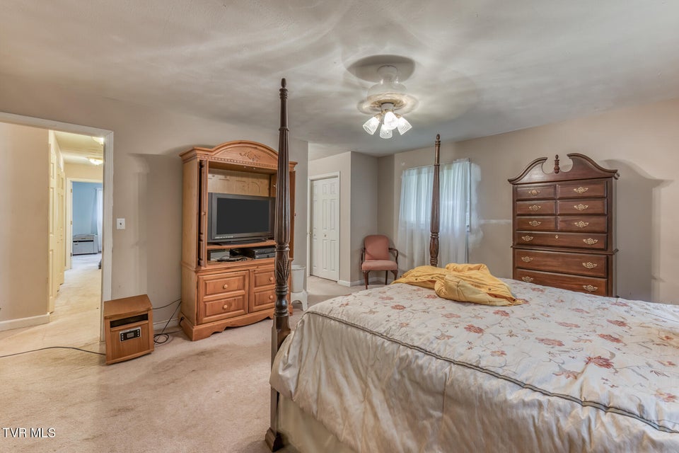 Photo #41: 306 Burley Shouns Lane