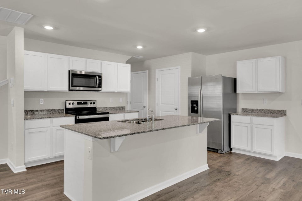 Photo #2: 17 Morsel Court 