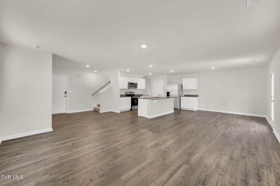 Photo #7: 17 Morsel Court 