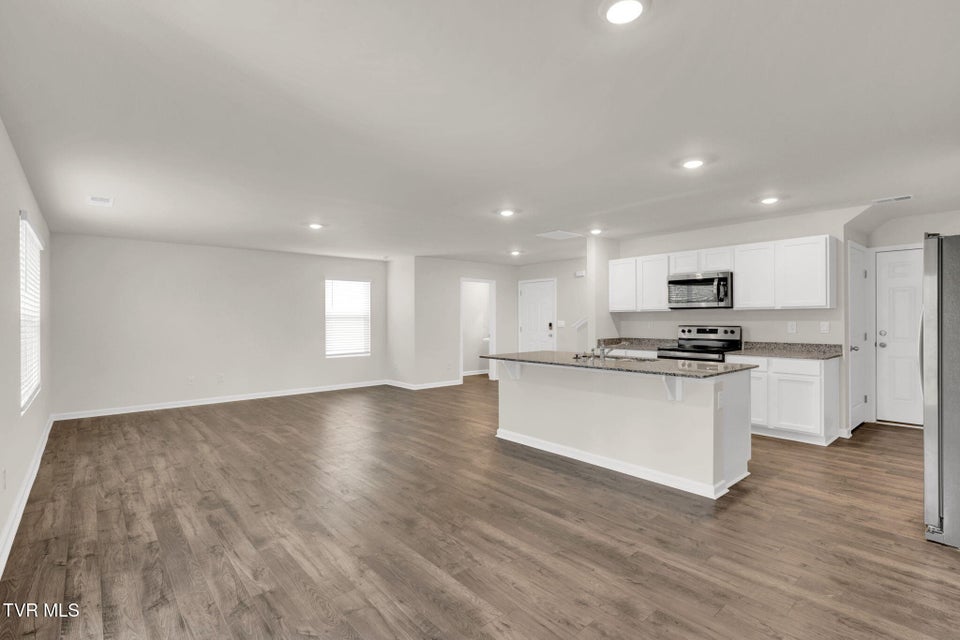 Photo #10: 17 Morsel Court 