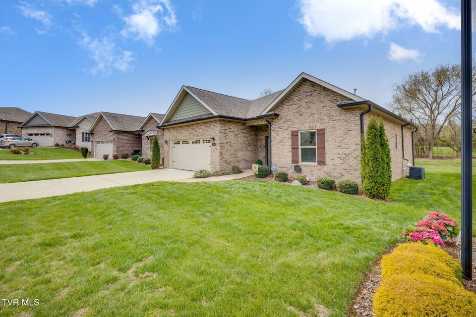 Photo #3: 96 Ripple Falls Private Falls