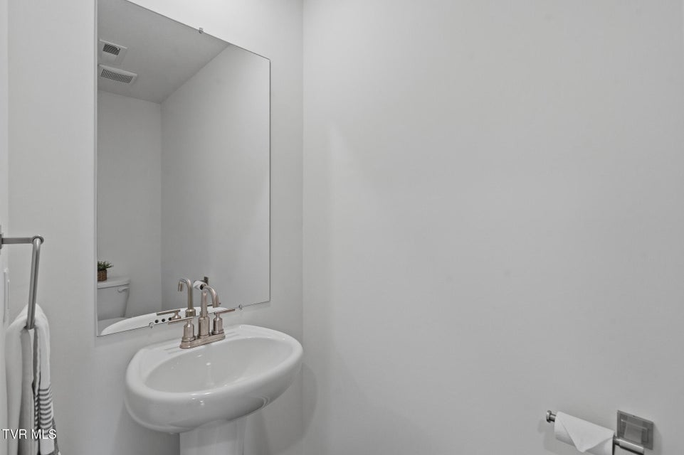 Photo #12: 1113 Aspen Terrace