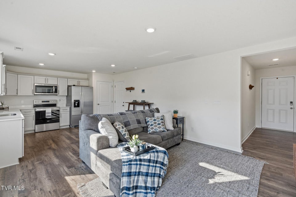 Photo #11: 1113 Aspen Terrace