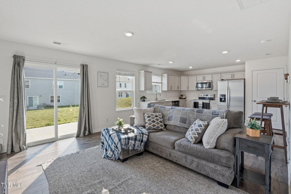 Photo #10: 1113 Aspen Terrace