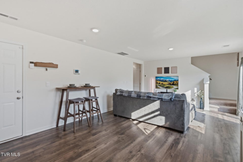 Photo #9: 1113 Aspen Terrace