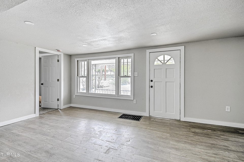 Photo #11: 1570 Granby Road