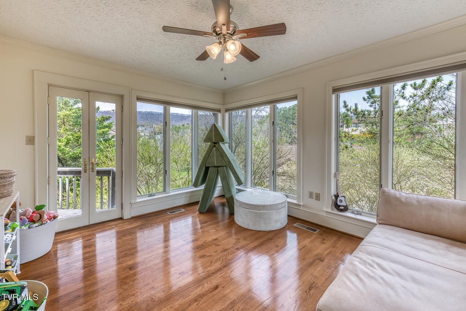 Photo #19: 222 Willowbend Court