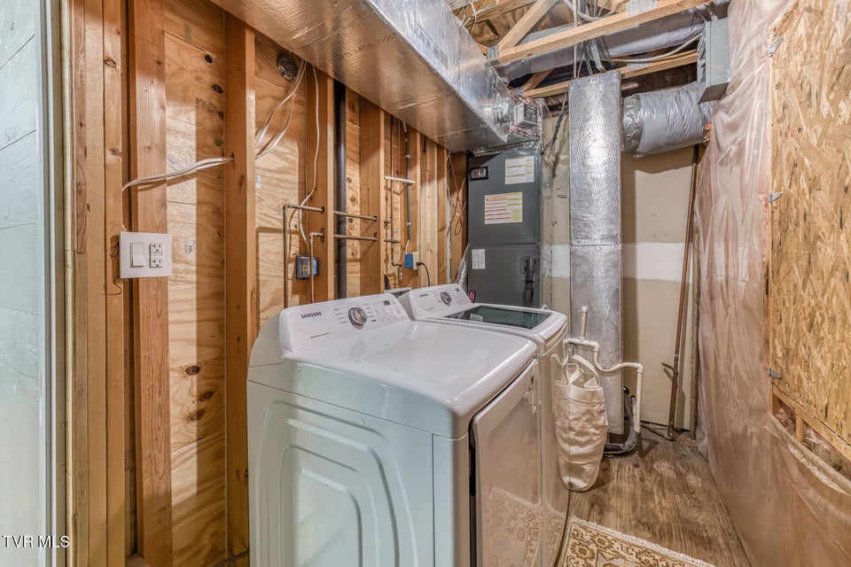 Photo #50: 222 Willowbend Court