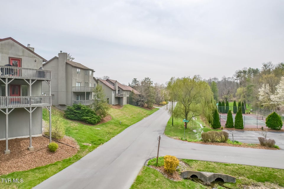 Photo #63: 222 Willowbend Court