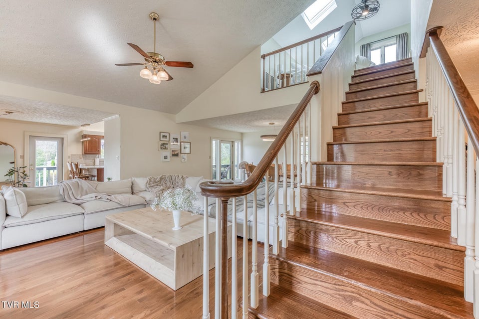 Photo #4: 222 Willowbend Court