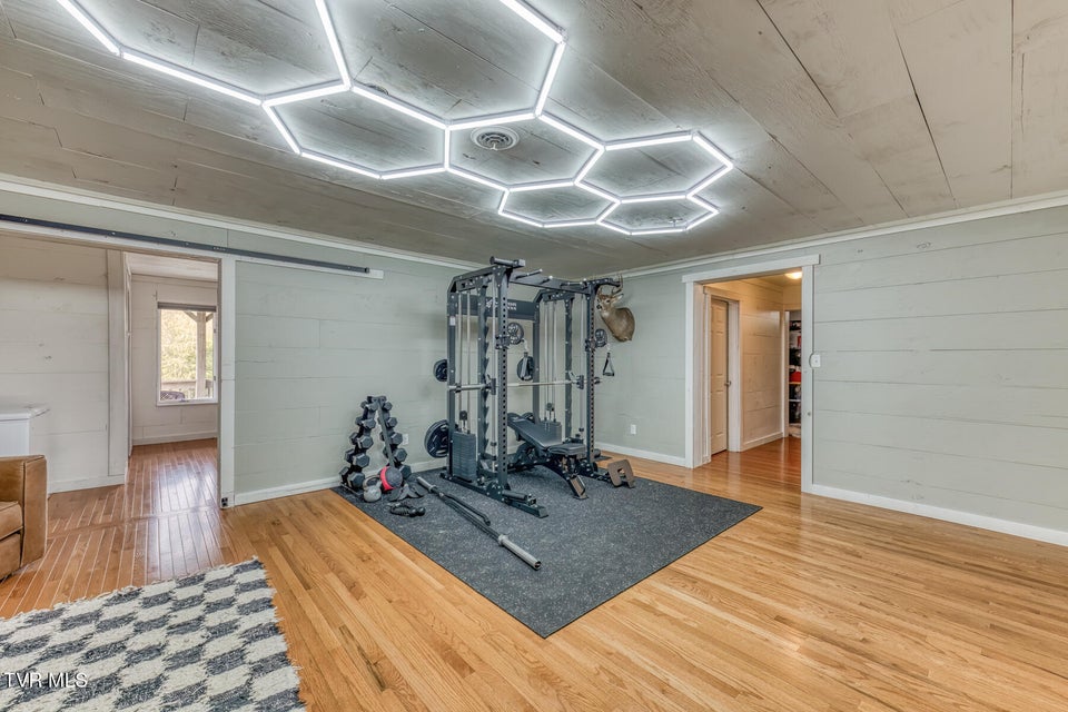 Photo #40: 222 Willowbend Court