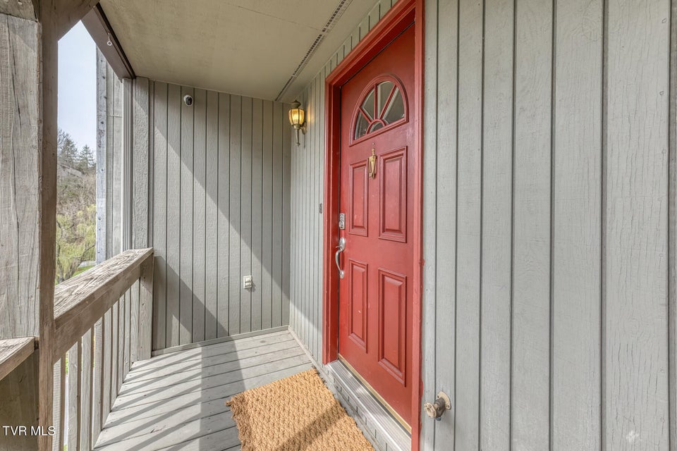 Photo #3: 222 Willowbend Court