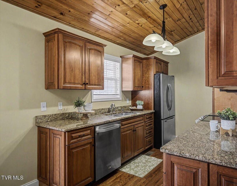 Photo #12: 34 Bridgewater Court