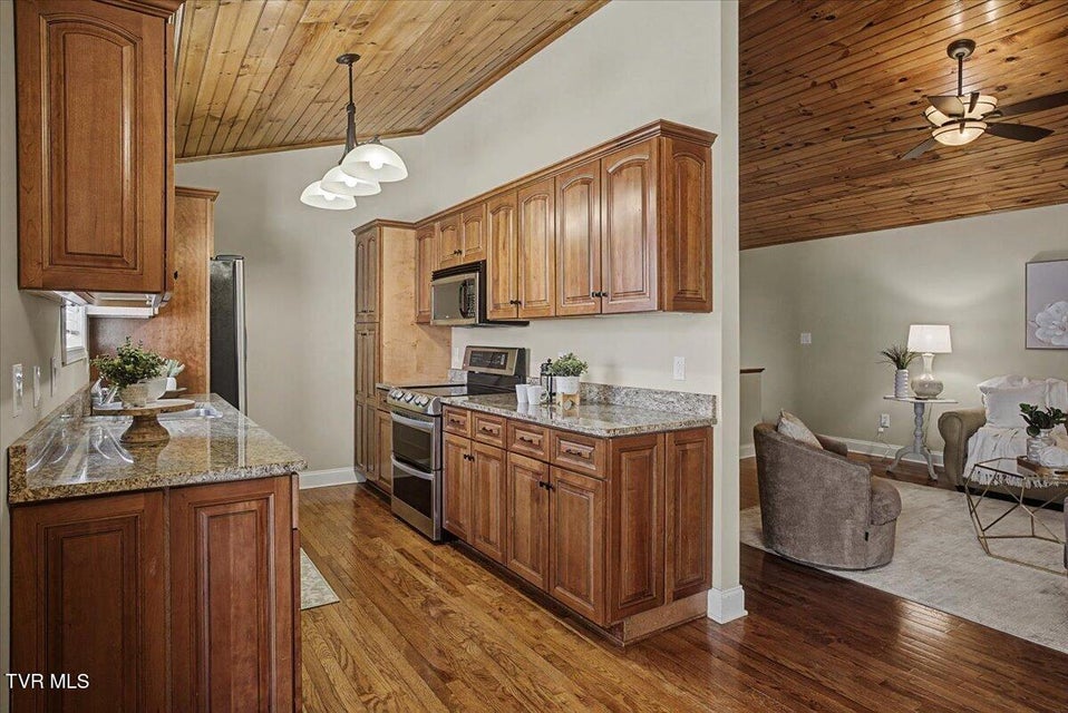 Photo #14: 34 Bridgewater Court