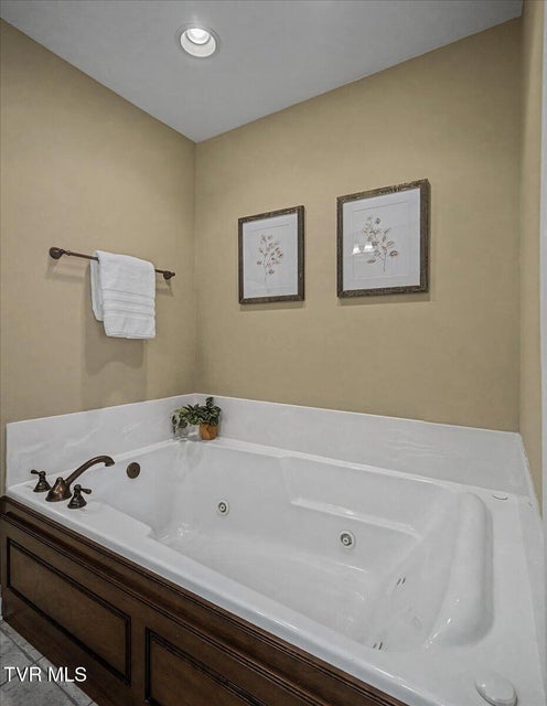 Photo #27: 34 Bridgewater Court