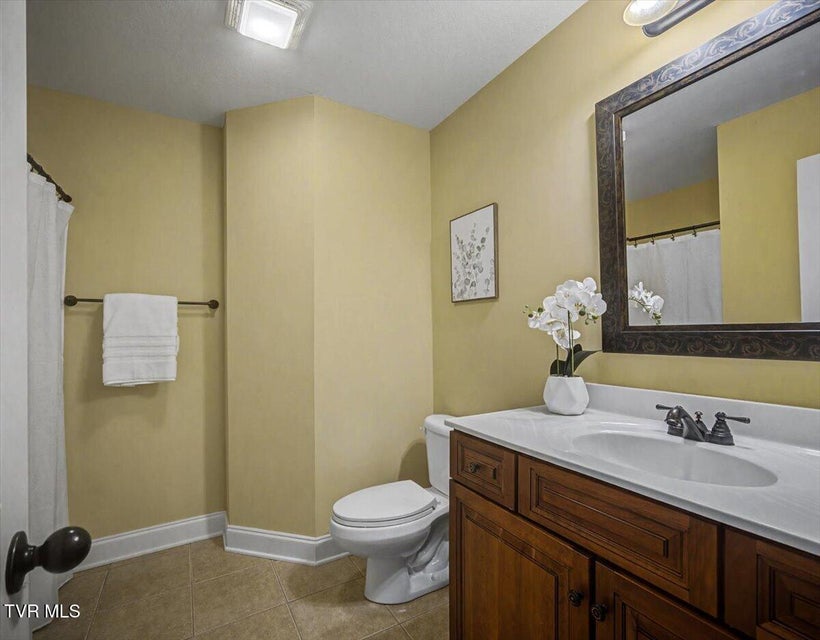 Photo #35: 34 Bridgewater Court