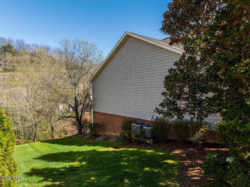 Photo #67: 34 Bridgewater Court