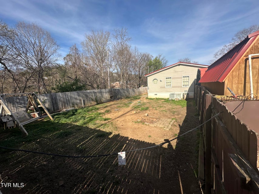 Photo #17: 165 Mcnabb Street