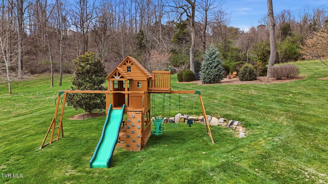 Photo #63: 425 Settlers Way