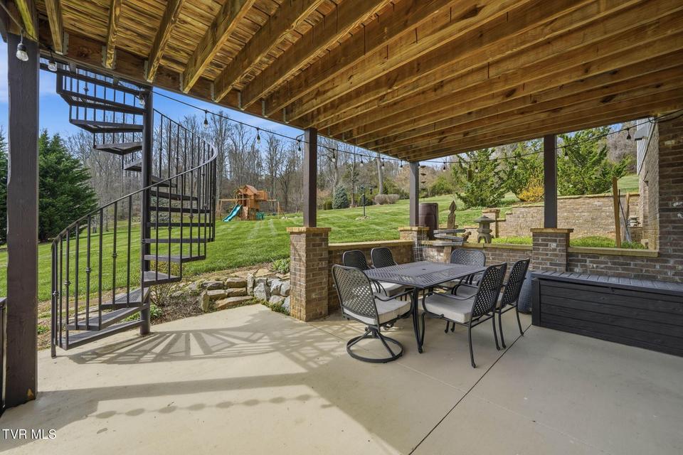 Photo #61: 425 Settlers Way