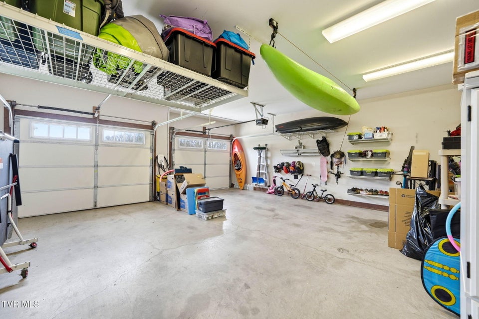 Photo #41: 425 Settlers Way