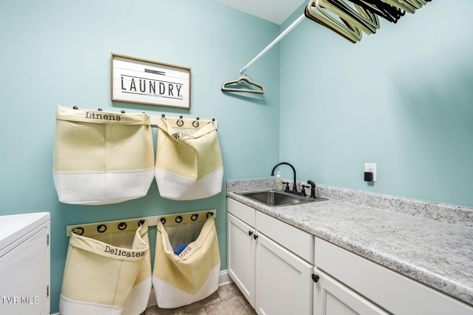 Photo #29: 425 Settlers Way