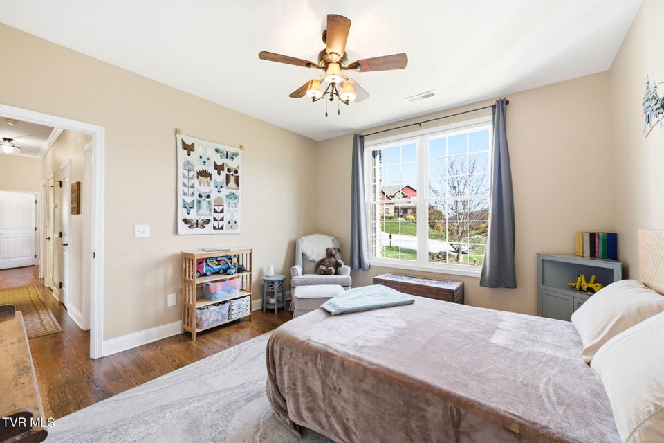 Photo #26: 425 Settlers Way