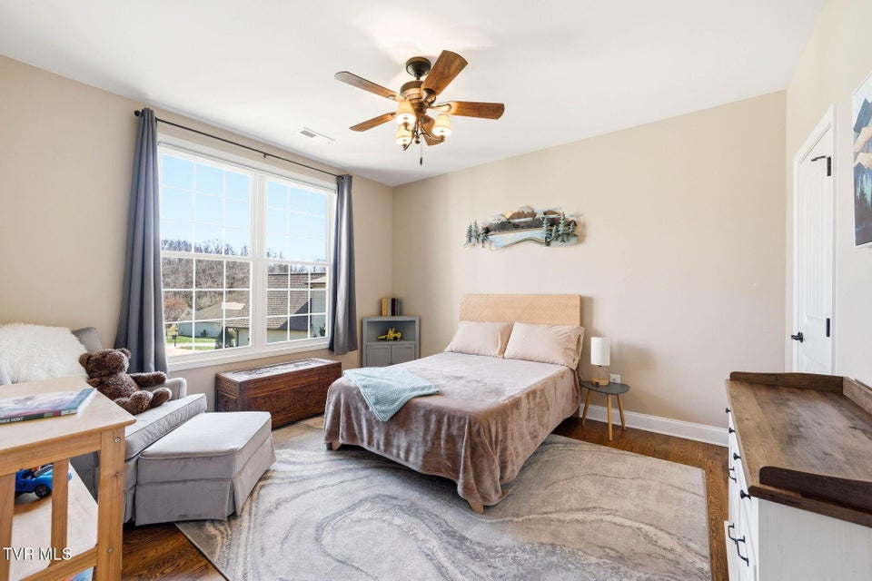 Photo #27: 425 Settlers Way