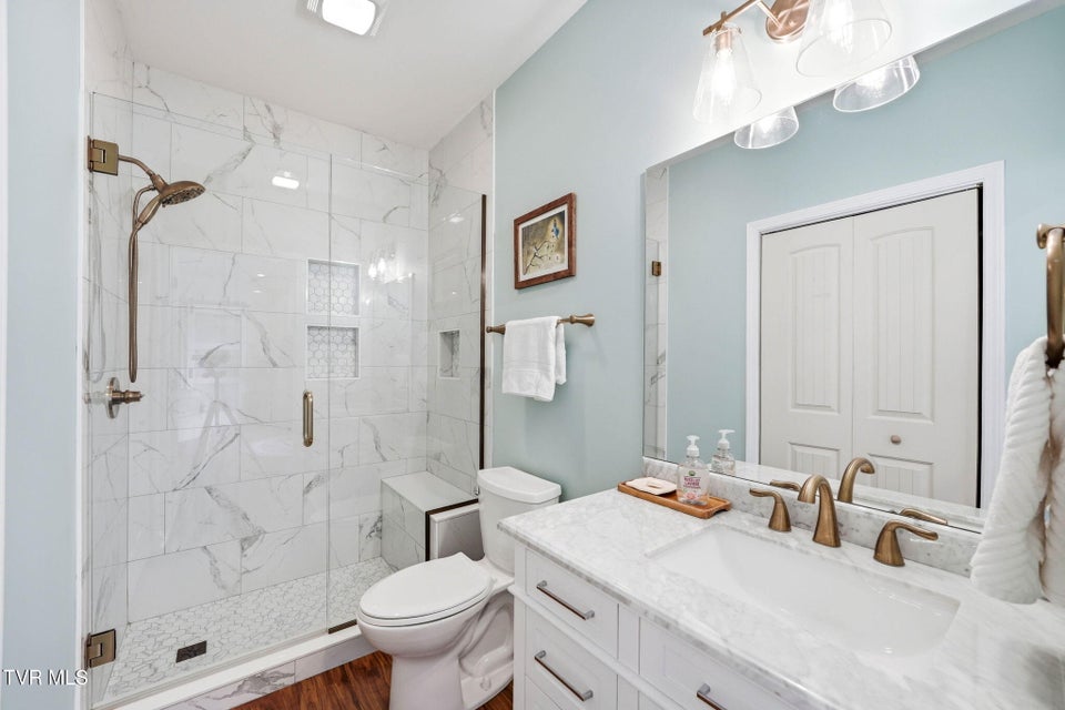 Photo #48: 425 Settlers Way