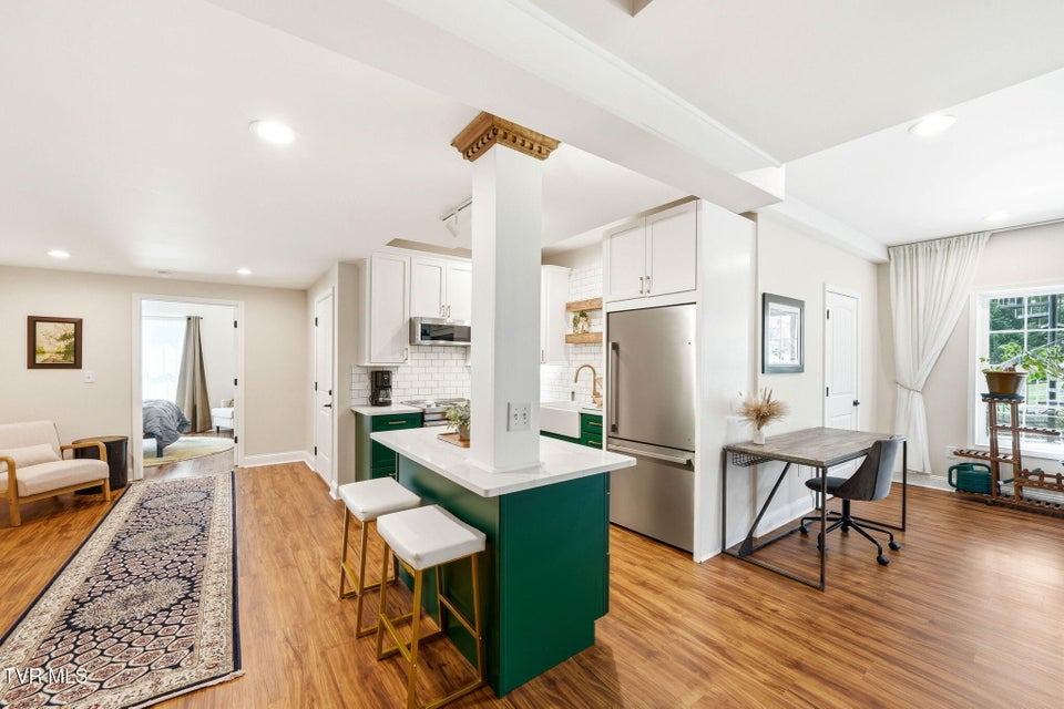 Photo #5: 425 Settlers Way